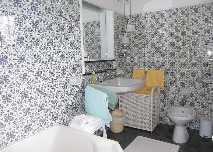 Castellani Bed & Breakfast 4*