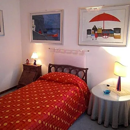 卡斯特拉尼住宿加早餐旅馆 4*